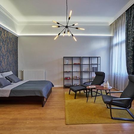 Nanirol Apartment At Gellert Bath Будапешт Экстерьер фото